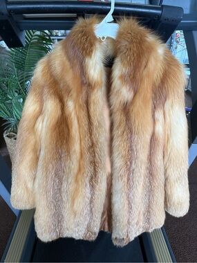 Red Fox Fur Coat (vintage)